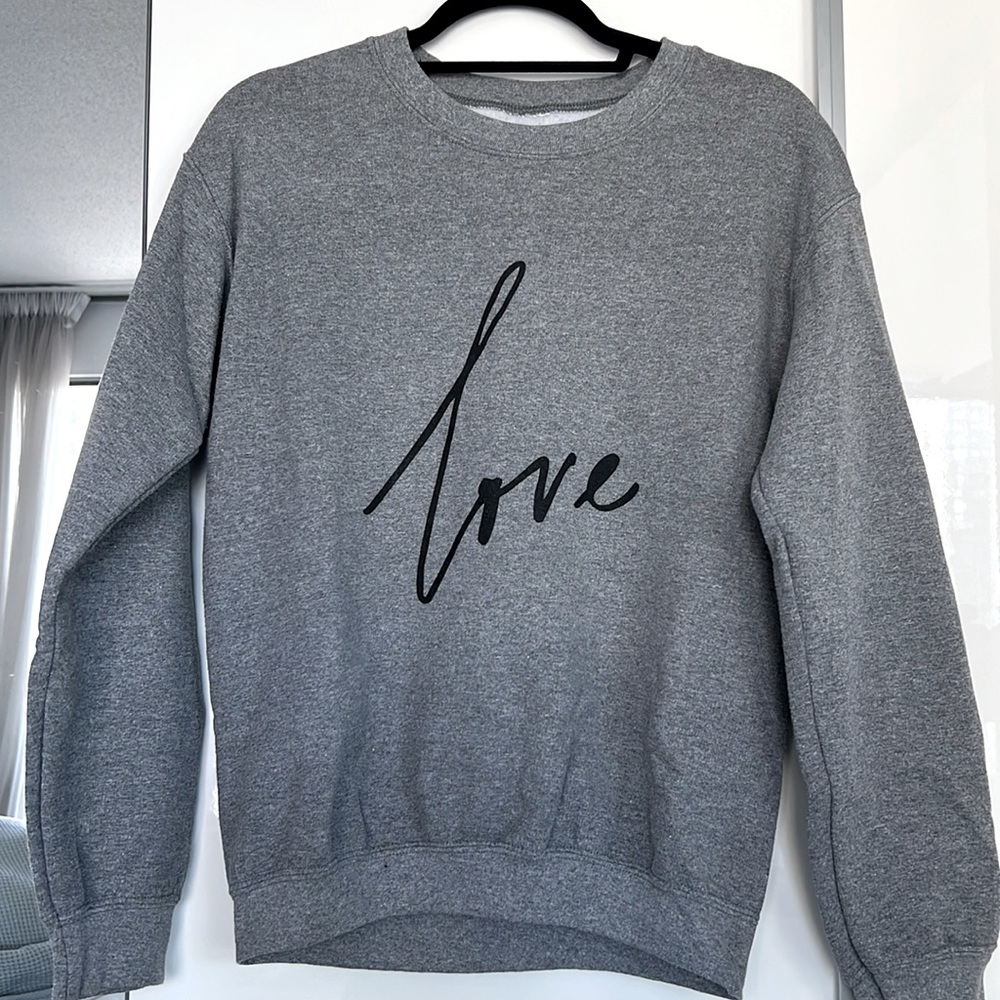 “Love” Grey Sweatshirt - Picture 1 of 2